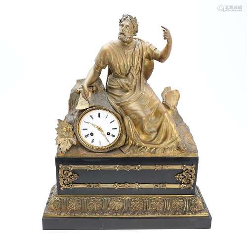 Napoleon III table clock in gilt bronze and black