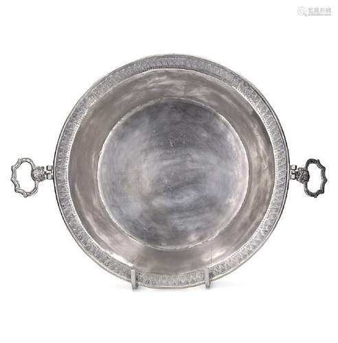 Viceregal large dish with handles in silver,second half