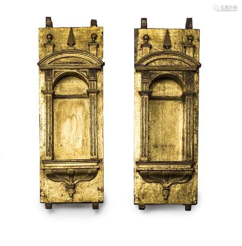 SPANISH SCHOOL, CIRCA 1600. Pair of niches in carved