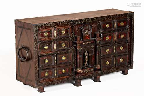 Spanish chest of Flemish Baroque style in walnut,