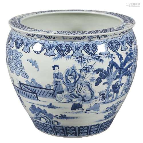 Large Chinese porcelain jardiniere, 20th Century.