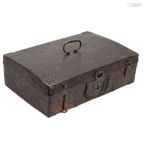 French or Belgian box in wood covered with leather and