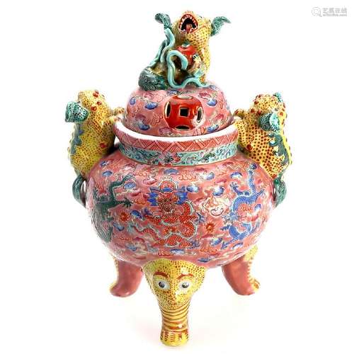 Chinese porcelain censer, 20th Century.