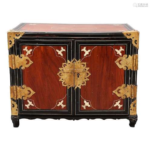 Colonial travel chest of Baroque style in rosewood and