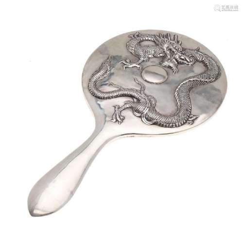 Hand mirror in Shanghai silver, first third of the 20th