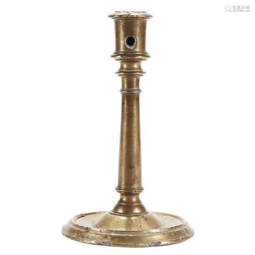 Spanish Renaissance candlestick in brass, 16th Century.