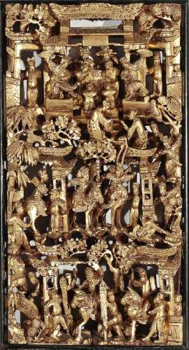 Chinese Ningpo panel in carved and gilt wood, mid 20th