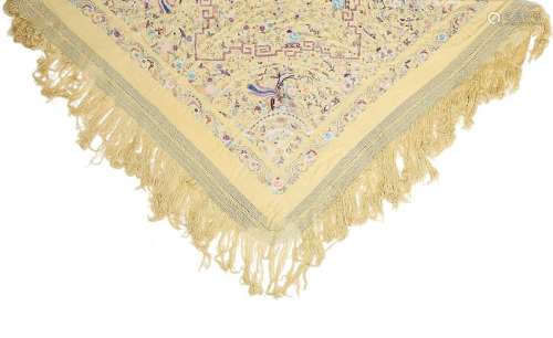 Manila shawl in embroidered beige silk, first quarter