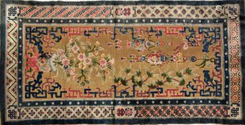 Chinese carpet in silk, wool and metallic threads,
