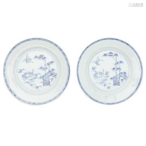 Pair of Chinese dishes in porcelain, 18th Century.