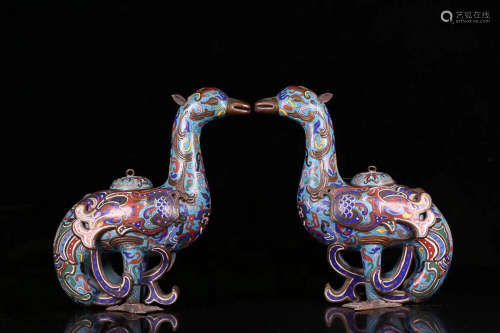 17-19TH CENTURY, A PAIR OF IMPERIAL DUCK DESIGN OLD CLOISONNE ORNAMENT, QING DYNASTY