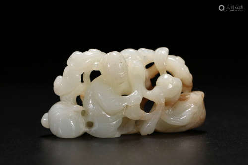 18-19TH CENTURY, A STORY DESIGN HETIAN JADE ORNAMENT, LATE QING DYNASTY