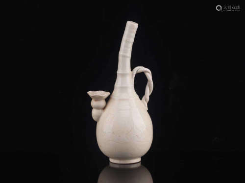 9-11TH CENTURY, A DING KILN PORCELAIN CANDLE BOTTLE, NORTHERN SONG DYNASTY