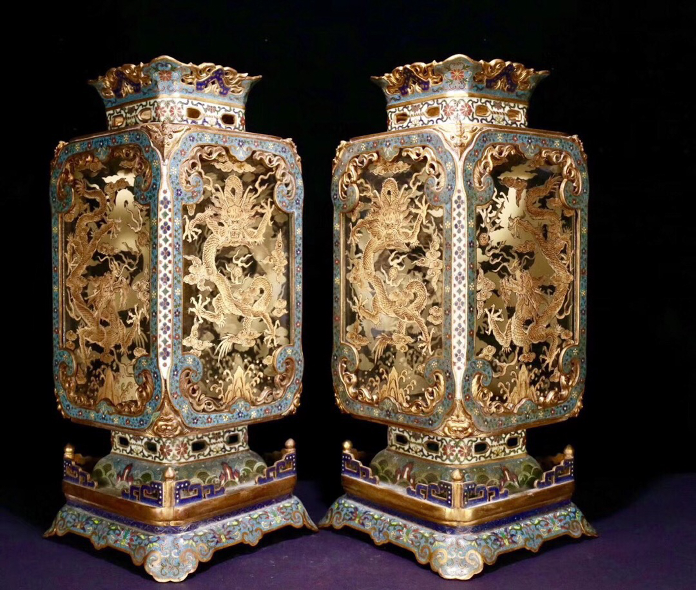 a pair of imperial dragon pattern cloisonne lamp, qing dynasty