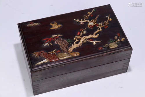 A FLORAL AND BIRD PATTERN ROSEWOOD BOX