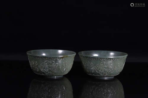 17-19TH CENTURY, A PAIR OF FLORAL PATTERN JADE BOWL, QING DYNASTY