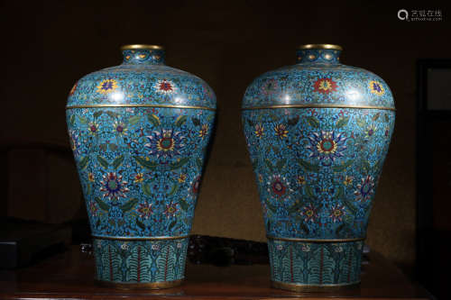 17-19TH CENTURY, A PAIR OF FLORAL PATTERN CLOISONNE PLUM VASE, QING DYNASTY