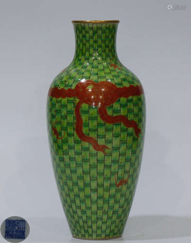 A GREEN GLAZE CASTED BAMBOO PATTERN VASE