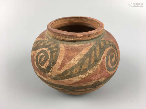 A MAJIAYAO COLOR POTTERY POT