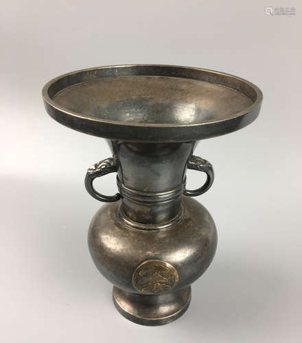 A SILVER GU VASE