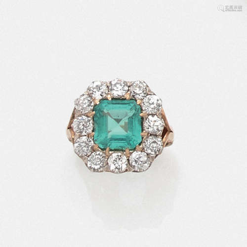 EMERALD AND DIAMOND RING