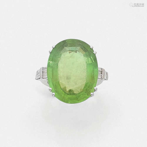 PERIDOT RING