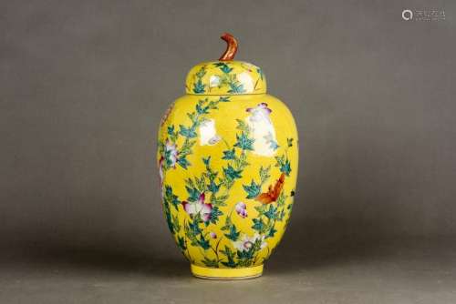 A YELLOW GLAZED 'FLOWER' PORCEALIN VASE