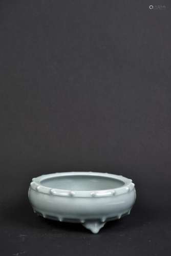 A CELADON TRIPOT PORCELAIN BRUSH WASHER