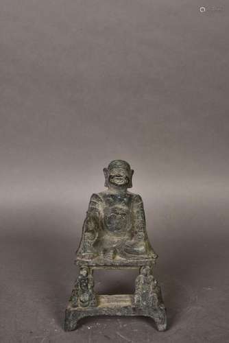 A BRONZE SCULPTURE OF BUDDHA