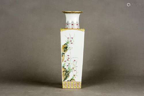 A FAMILLE ROSE SQUARE VASE