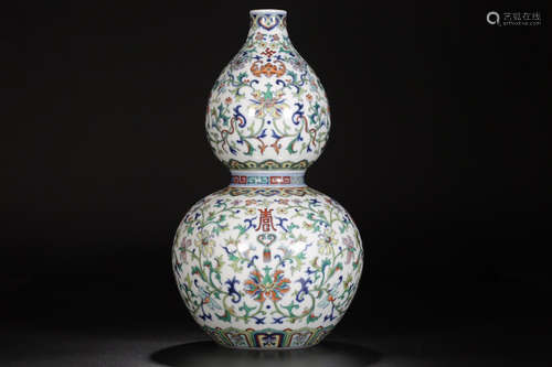 17-19TH CENTURY, A FLORAL PATTERN PORCELAIN CALABASH VASE, QING DYNASTY