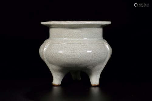 12-13TH CENTURY, AN IMITATION GE GLAZE CENSER, YUAN DYNASTY