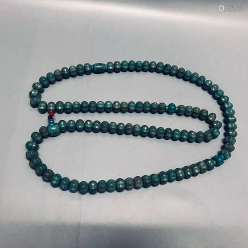 A STRING OF QING DYNASTY TURQUOISE BEADS