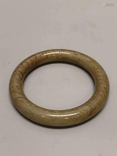 A DAMING HETIAN JADE BANGLE