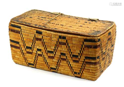 Native American Salish/Chehalis lidded storage basket, circa 1900, Thompson River, British Columbia,