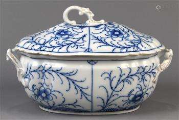 Royal Copenhagen porcelain blue-ware lidded tureen, having a lobbed handle over the oval body, the