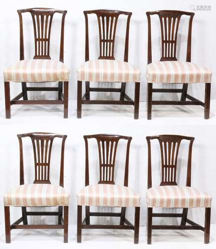 (lot of 6) Chippendale style side chairs, 19th century, having a shaped crest, above a shield