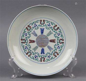 Chinese doucai porcelain plate, with 'shou' emblem in various scripts accented by scroll tendrils,