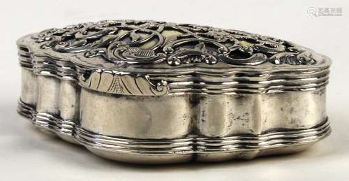 Scandanavian silver and gilt wash snuff box, 18th Century, the cartouche form with hinged cover