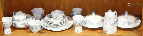 (lot of 21) English Shelly porcelain partial table service in the 