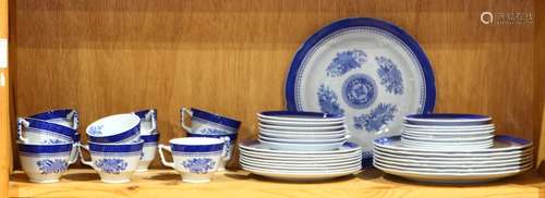 (lot of 43) English Spode transferware table service, consisting of dinner plates, salad plates,