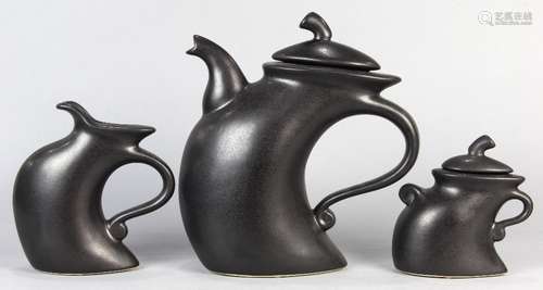 (lot of 3) Michael Lambert ceramic beverage set, comprising a hot water pot, a creamer and a