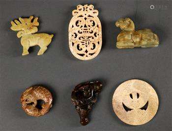 (lot of 6) Chinese hardstone carvings, including a recumbent ram; a deer; child and ox head; a