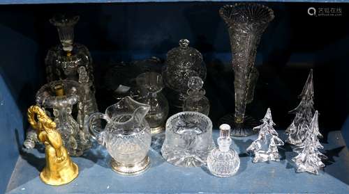 (lot of approx. 17) Assorted glass and crystal table articles, comprising (3) graduated Steuben