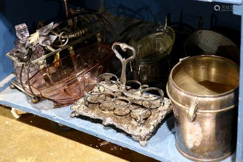 (lot of 8) Assorted silver plate table articles, consisting of (2) Art Deco style centerpieces, both