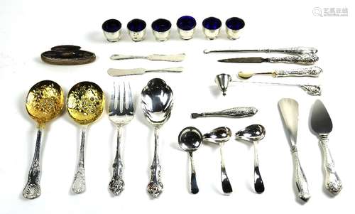 (lot of approx. 23) Assorted English and American sterling silver and silver plate articles,