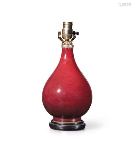清中期 霁红釉胆瓶
