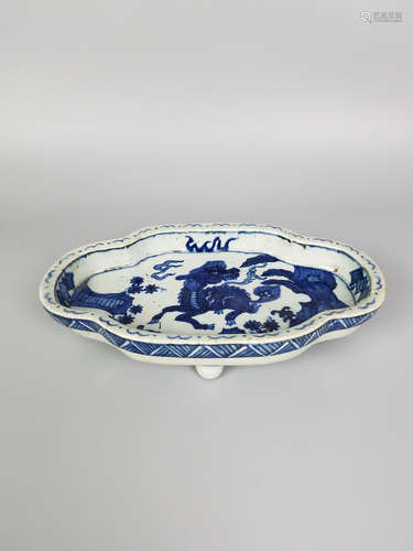 A BLUE AND WHITE QILIN PATTERN WASHER