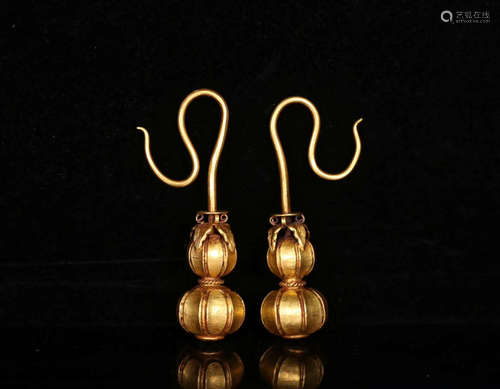 PAIR GOLD GOURD-SHAPED EARRINGS