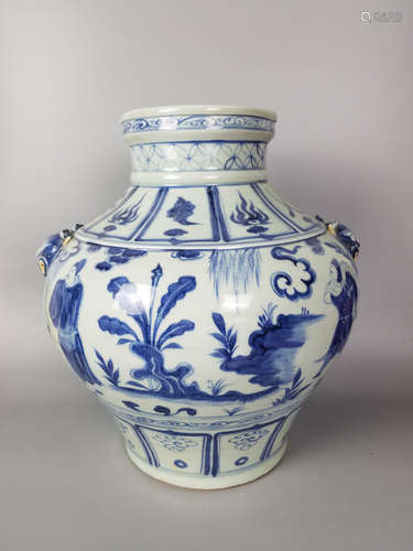 A BLUE AND WHITE FIGURE PATTERN JAR